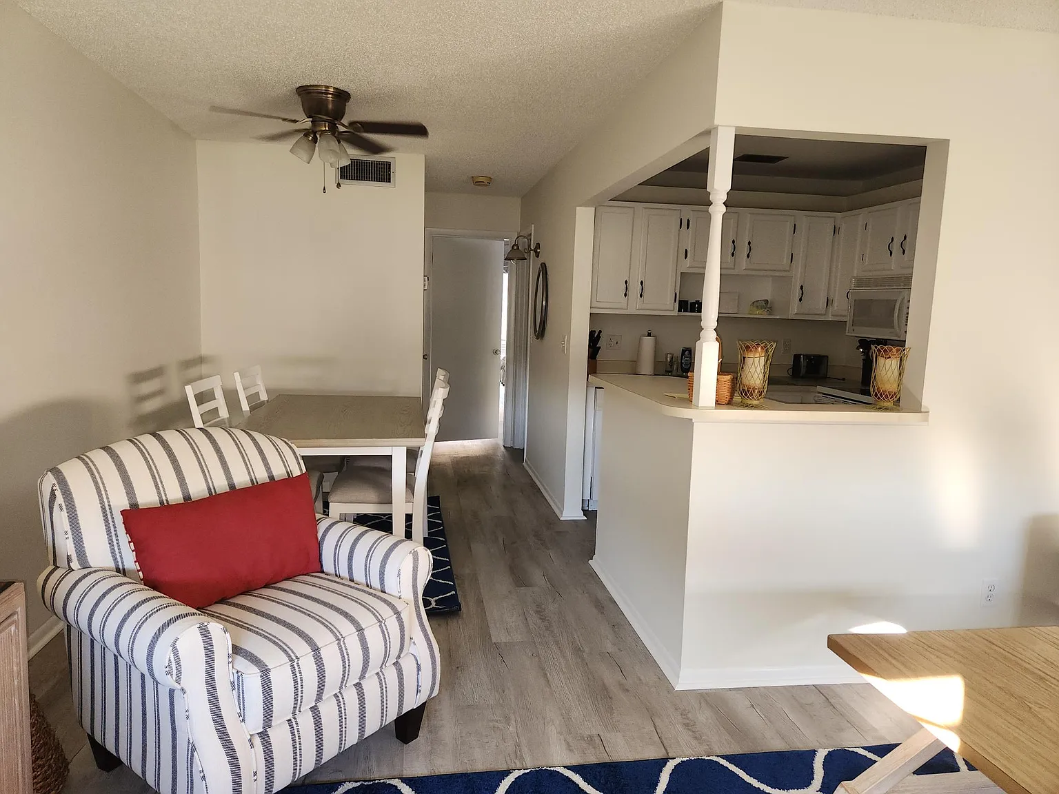 1 bed, 750 sqft, $1,400 — Photo 4