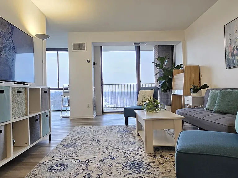 2300 Pimmit Dr #1408 — Photo 3