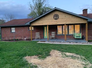 104 Windsor Ln, Fayetteville, WV