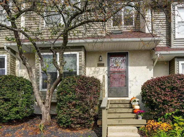2904 Trinity Ct, Chester Springs, PA 19425