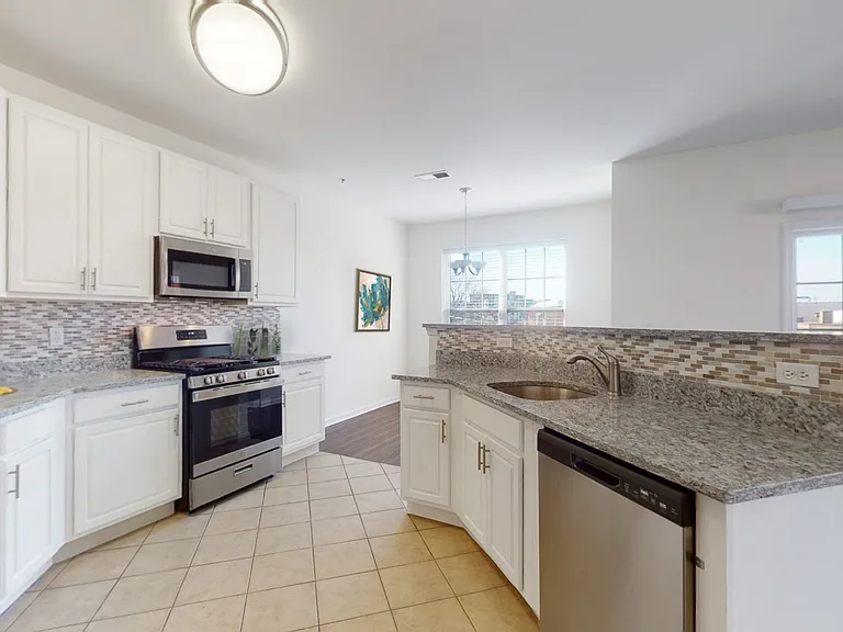 River Place At Rahway — Photo 1