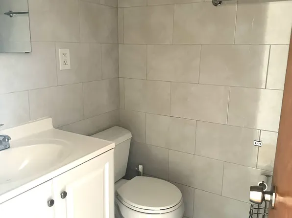32-23 47th Street 3FL image 2 of 7