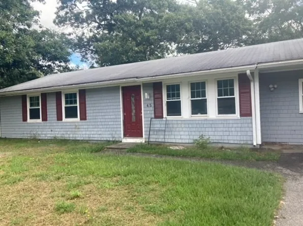 45 Camardo Dr, Wareham, MA 02571