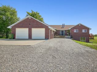 71 County Road 2150 N, Mahomet, IL 61853