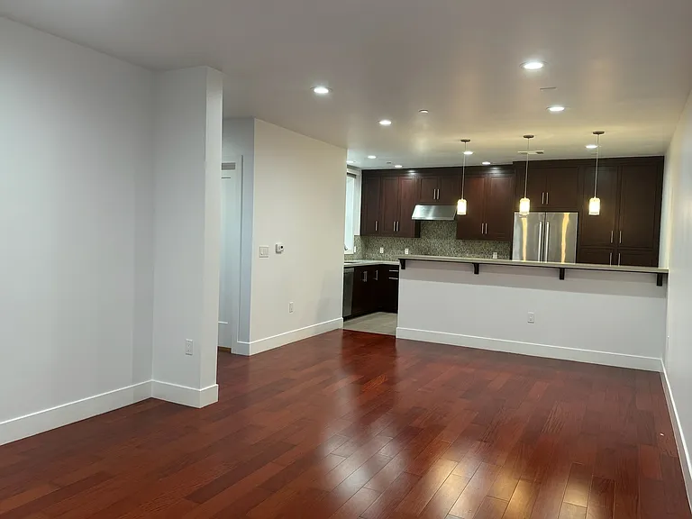 960 N San Antonio Rd #226 — Photo 2