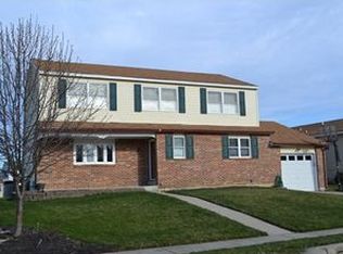 13 Flinthill Dr, Newark, DE 19702