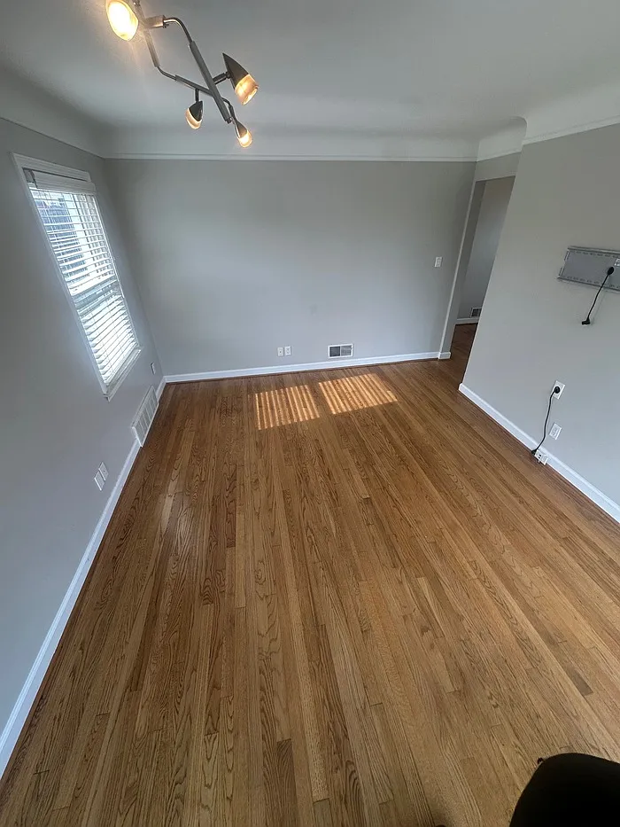Building Photo - 3602 Ravena Ave