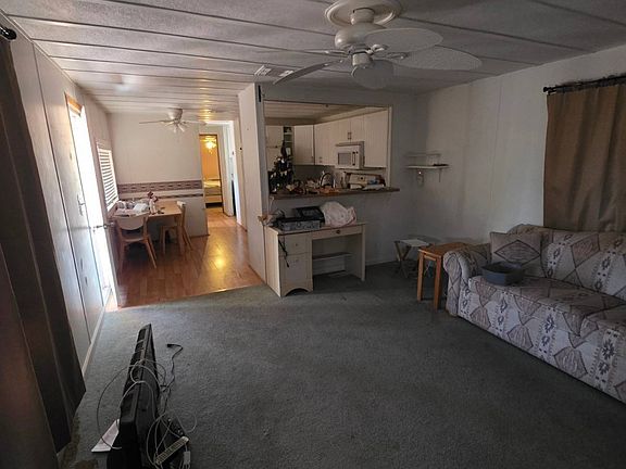 5th image of 939 N Acacia Rd #26