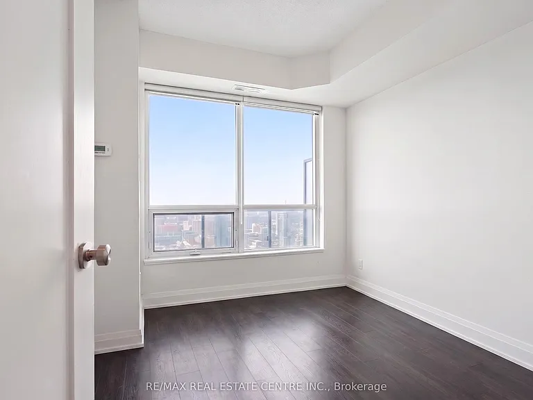 5 Sheppard Ave E #4122 — Photo 13