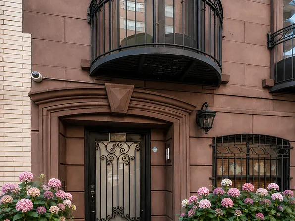 104 East 36th Street image 1 of 17