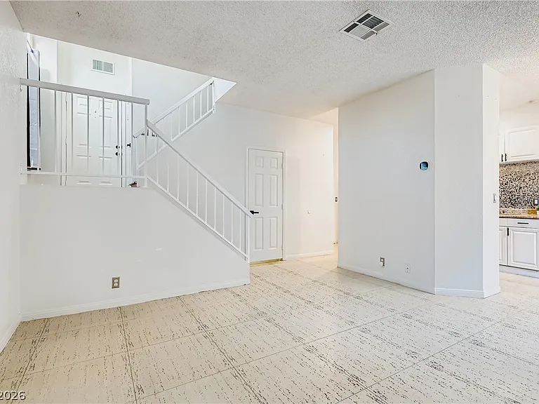 3217 Symphony Dr — Photo 6