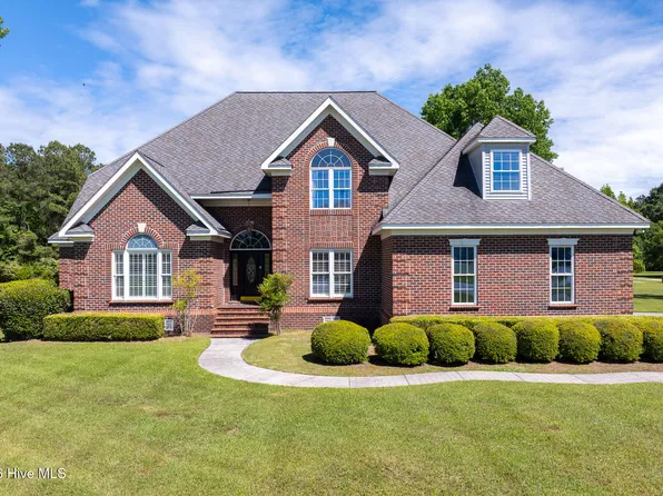 305 Harvest Drive, Jacksonville, NC 28540