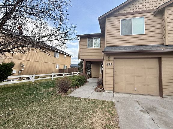 3rd image of 822 NE Larch Ave