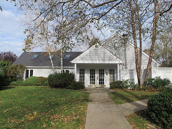 4th image of 6 Oakcrest Ln #6