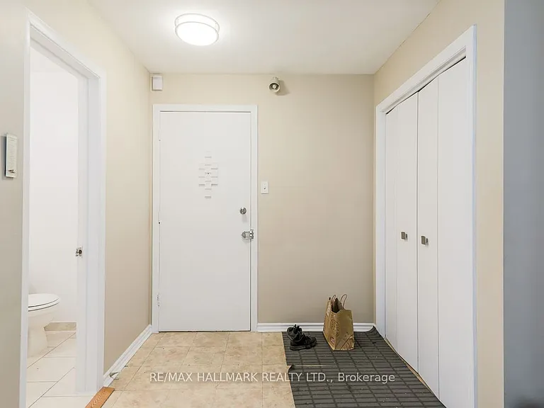 2844 Danforth Ave #2 — Photo 4