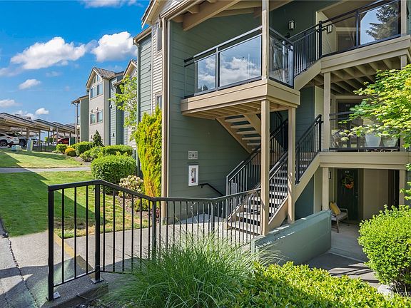 4th image of 3008 N Narrows Dr Unit A204