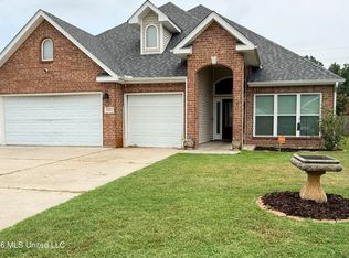 7821 Rue Morgan, Ocean Springs, MS 39564