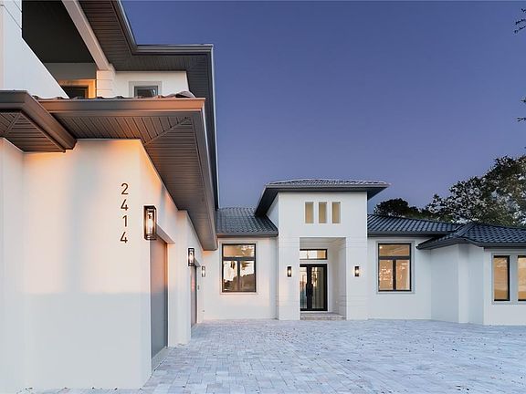 2nd image of 2414 Bayshore Rd