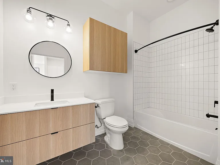 801 N Market St #207 — Photo 13