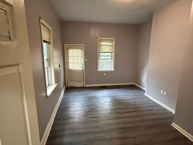 611 N 32nd St #1 — Photo 5