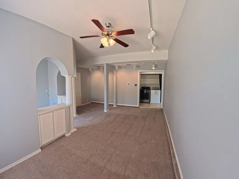 1209 Montclair Dr — Photo 5