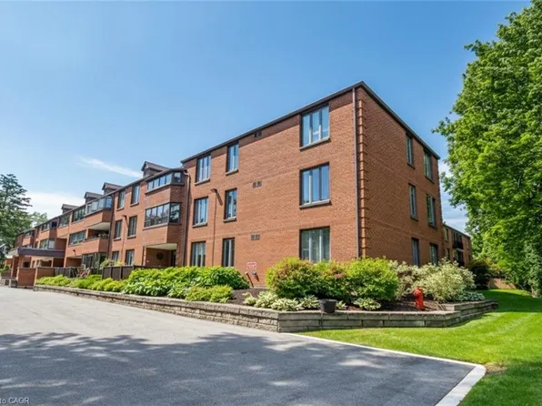 150 Wilson St W #103, Hamilton, ON L9G 4E7