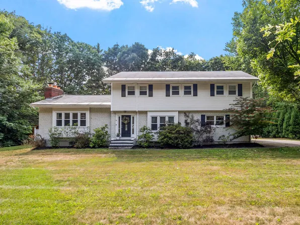 50 Ridgewood Drive, Bow, NH 03304