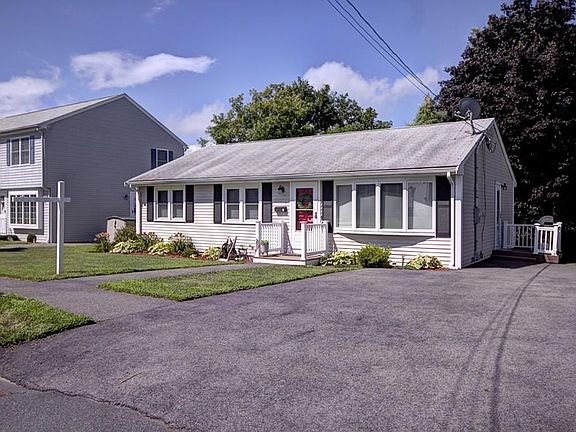 2nd image of 12 Sheffield Dr