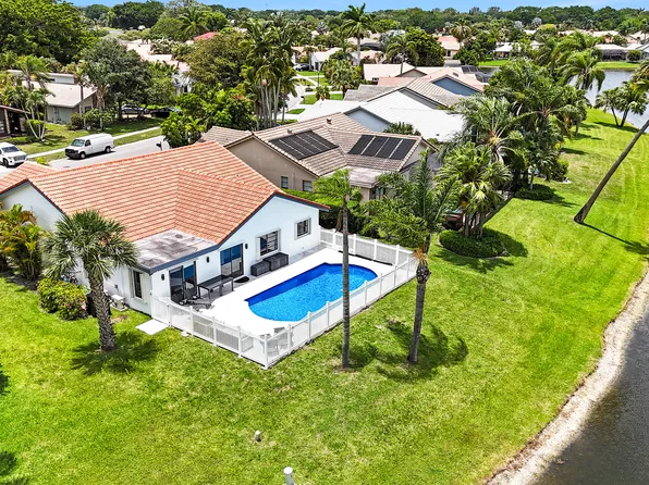 10131 Camelback Lane, Boca Raton, FL 33498