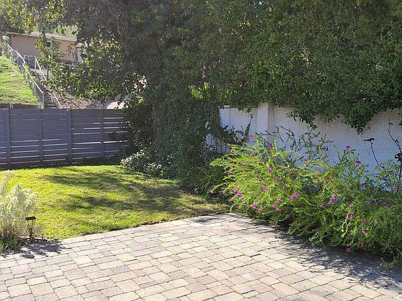 3rd image of 22153 Avenue San Luis