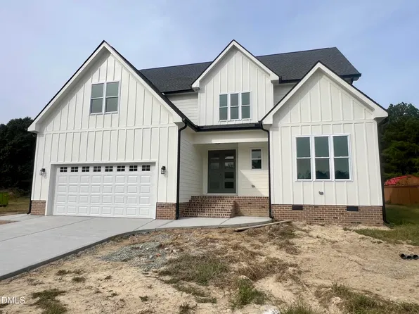 72 Warner Hill Ct, Fuquay Varina, NC 27526