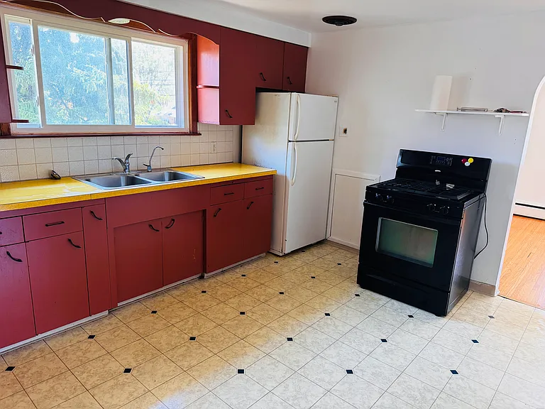 3374 Genesee St #2 — Photo 6