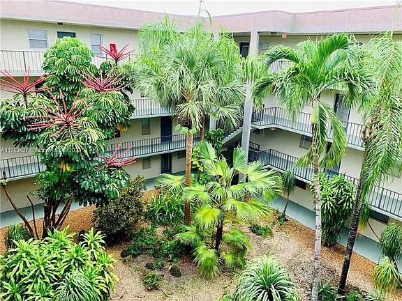 5th image of 1830-81 N Lauderdale Ave #4411