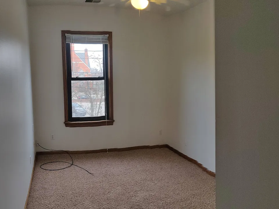 2nd bedroom with walk in closet