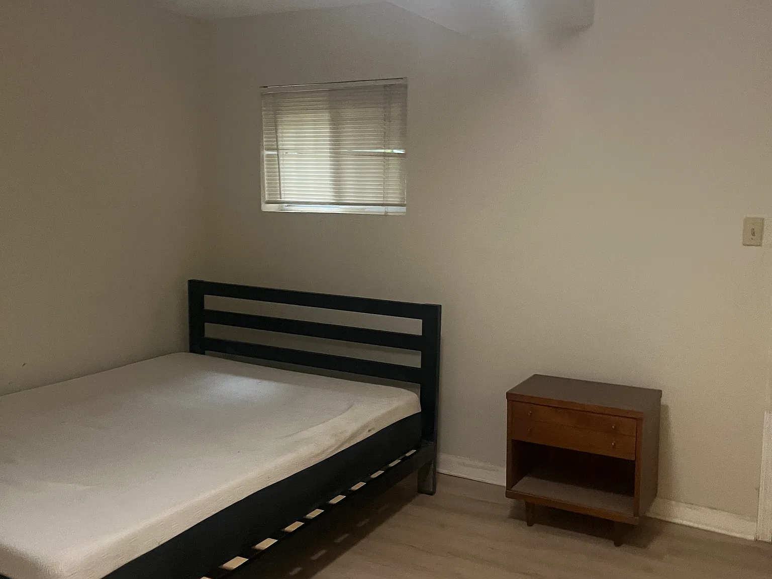 1 bed, 1000 sqft, $1,800 — Photo 3