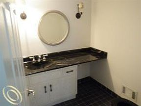 3rd image of 2120 Bordeaux St #35