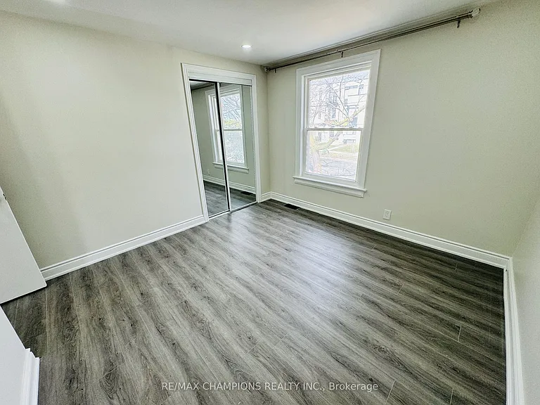 196 Caledonia Rd #2 — Photo 12