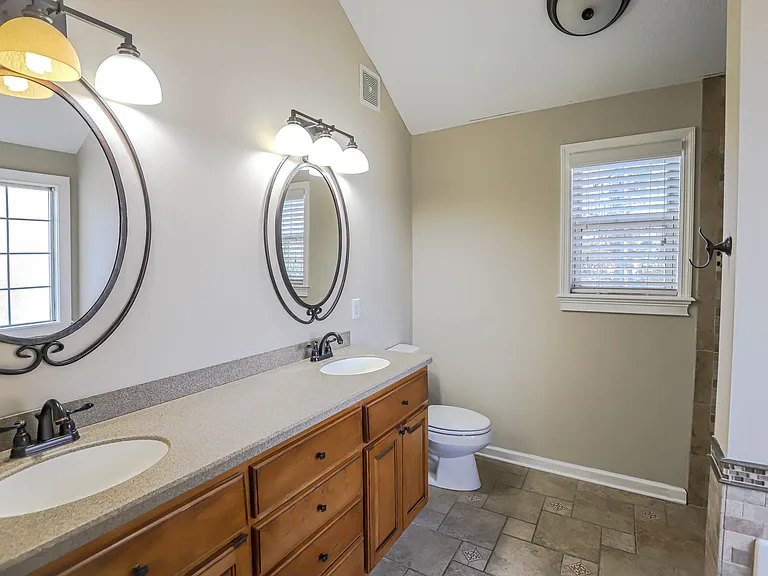 408 Bristol Rd — Photo 35