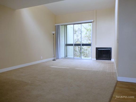 3rd image of 478 Warren Dr #530