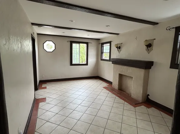 5124 1/2 W 20th St #1/2, Los Angeles, CA 90016