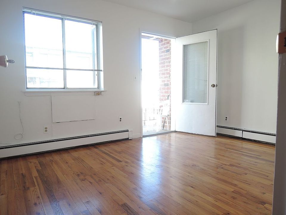 1st image of 3529 32nd St APT 2F