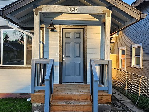 2nd image of 325-327 17th Ave