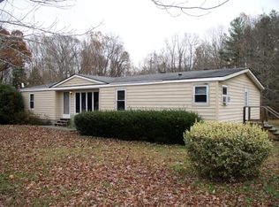 121 Daniel Dr, Lancaster, VA 22503