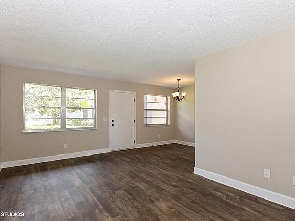 5th image of 30 Lake Vista Trl APT 103