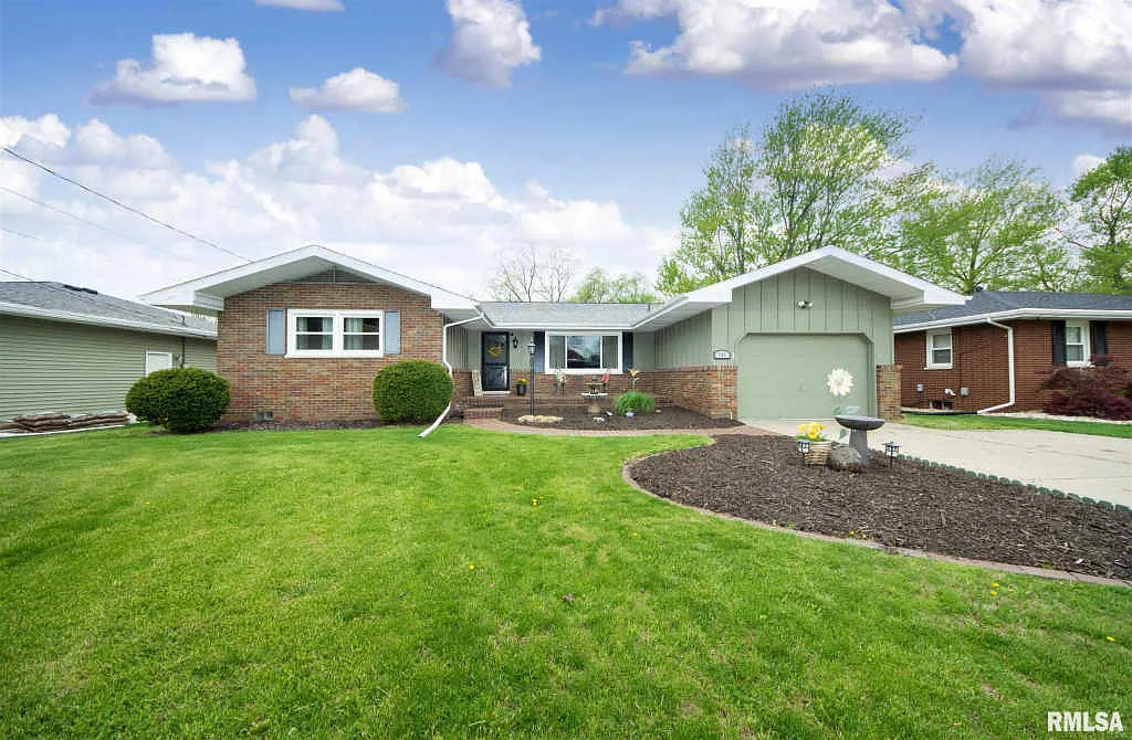 121 Brentwood Dr photo 1