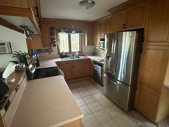 2nd image of 184 Dutton District Road