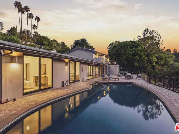 18065 Boris Dr, Encino, CA 91316