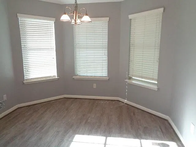 4 bed, 2.0 bath, 1739 sqft, $1,995 — Photo 3