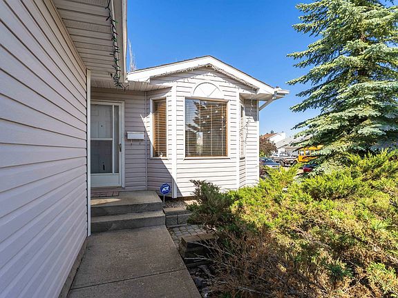 5th image of 3519 39th Ave NW