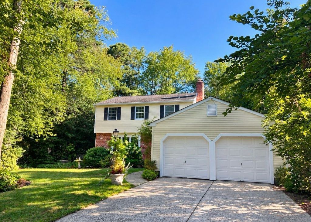 359 Tavistock Dr - Property Image